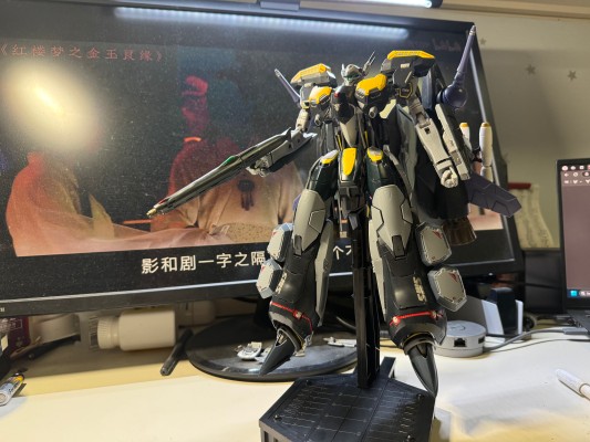 DX超合金 VF-25S 装甲型弥赛亚女武神（奥兹玛·李专用）重生版