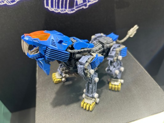 索斯机兽系列 RMZ-013 重装长牙狮 邦专属样式