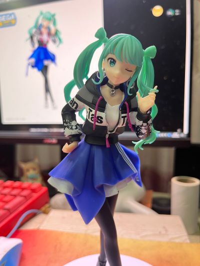 超级景品 世界计划多彩舞台！feat. 初音未来   街道世界的初音未来