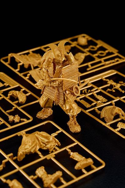 PLAMAX 镰仓时代的盔甲武士 黄金之装 金色版/白银之装 银色版/赤铜之装 铜色版