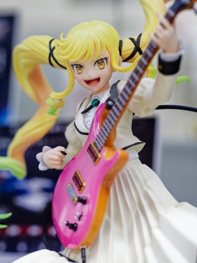 Lucrea 摇滚乃是淑女的爱好 铃之宫莉莉纱