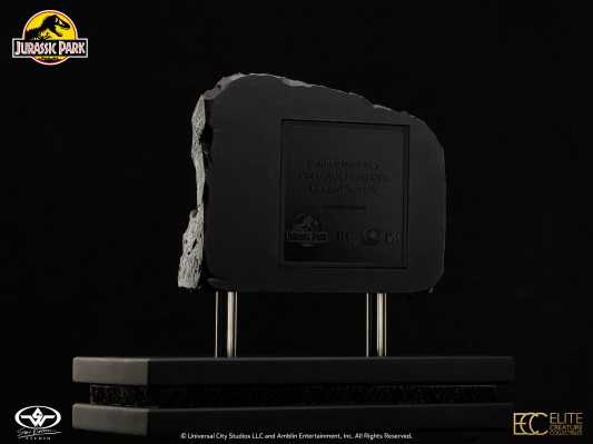 《侏罗纪公园》迅猛龙眼睛道具复制品