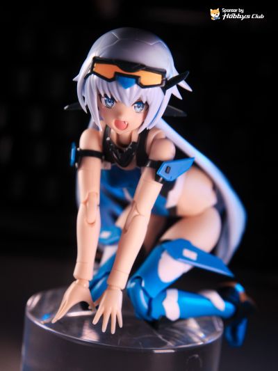 机甲少女 短剑 泳装