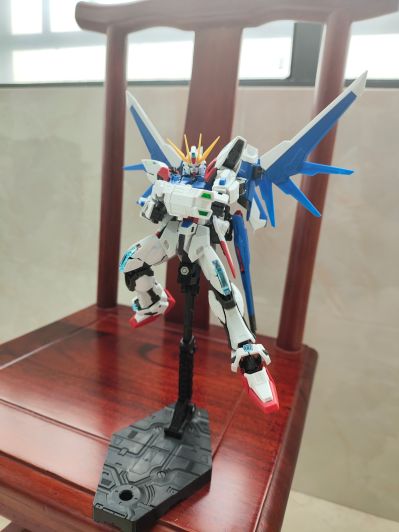 RG 1/144  GAT-X105B/FP 全装备型创制强袭高达