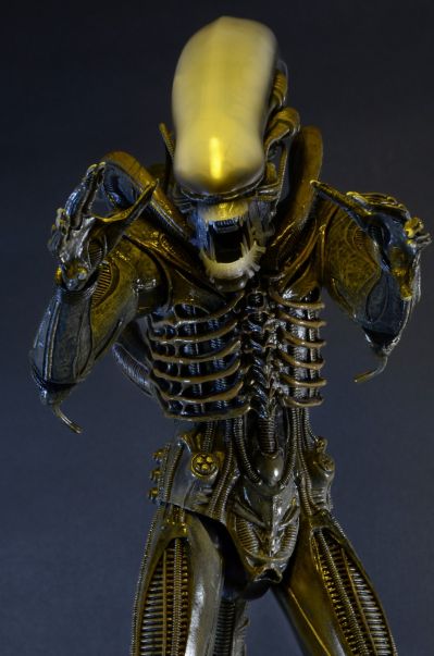 异形 – 1/4 比例可动人偶 – 1979 异形