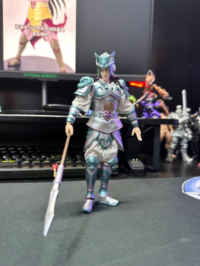 《三国演义》 1/12可动穿衣人偶 “镇东将军”赵云-赵子龙