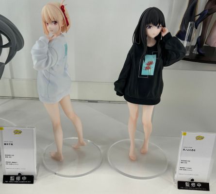 莉可丽丝 井上泷奈 Oversize运动衫