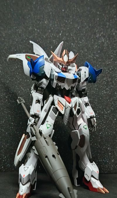 HG 1/144  惊异巴巴托斯高达天狼座