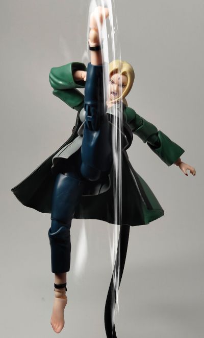 S.H.Figuarts 纲手 -极尽百豪的传说医疗忍者-