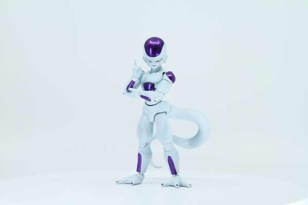 S.H.Figuarts  弗利萨 第四形态