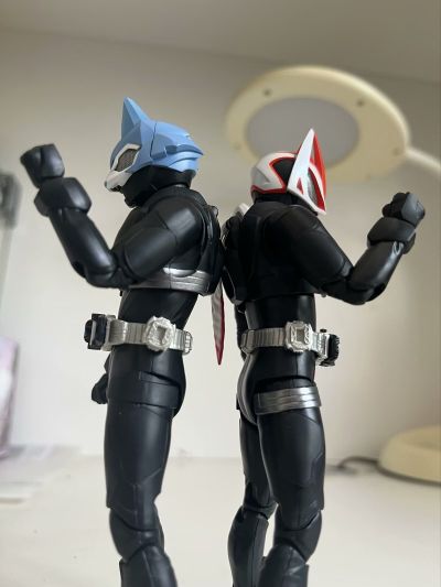 S.H.Figuarts 假面骑士霸牛 狂热僵尸形态