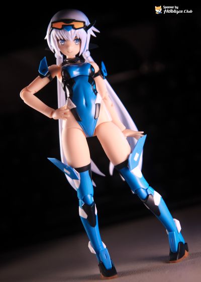 机甲少女 短剑 泳装