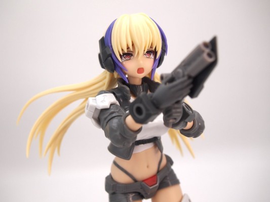 机甲少女 驱狼九式