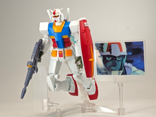 ROBOT魂＜机动战士系列＞ 机动战士高达 RX-78-2 高达 剧中版~ROBOT魂15周年纪念款~