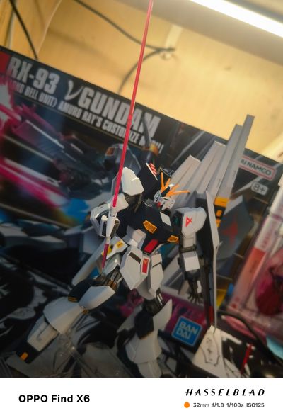 HGUC 1/144 机动战士高达 逆袭的夏亚  Nu高达