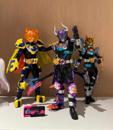 S.H.Figuarts 假面骑士南瓜杰克 火旺怪兽形态