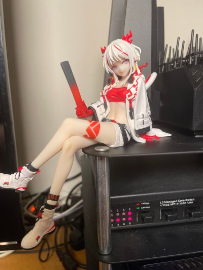 明日方舟  压泡面人偶—年·能量联结款—