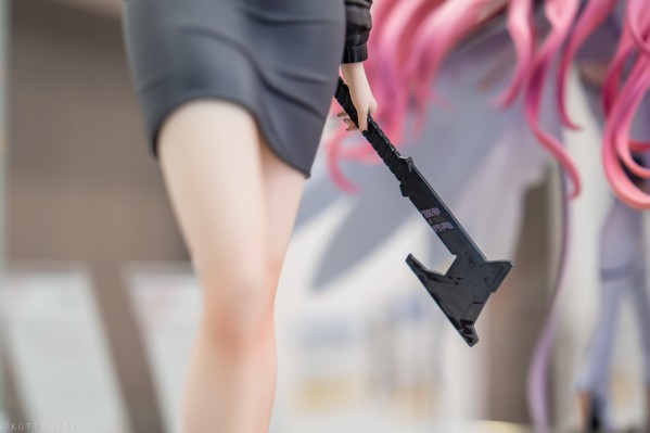 胜利女神：妮姬 D：杀手妻子