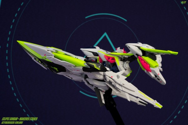 MG 1/100  天蚀高达 + 扩展件 (赛博配色)