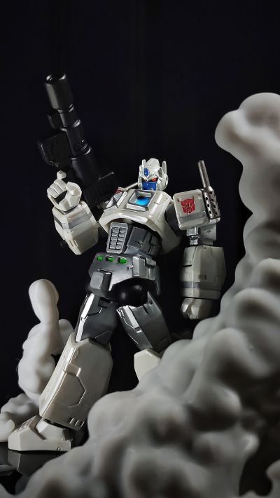 REVOLTECHNo.019变形金刚 フレンドショップ限定 ウルトラマグナス
