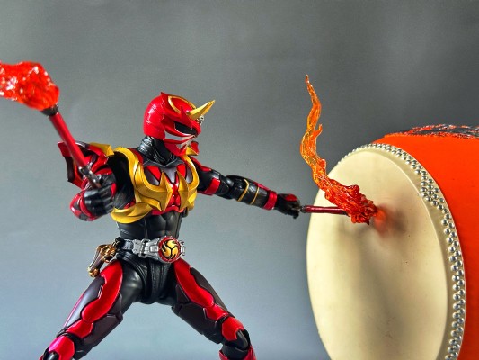 S.H.Figuarts（真骨雕制法）假面骑士装甲响鬼