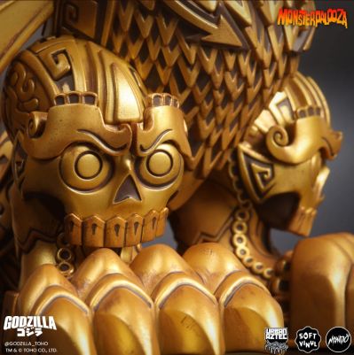 王者基多拉 —— 由 Urban Aztec 设计的遗迹变体版乙烯基人偶