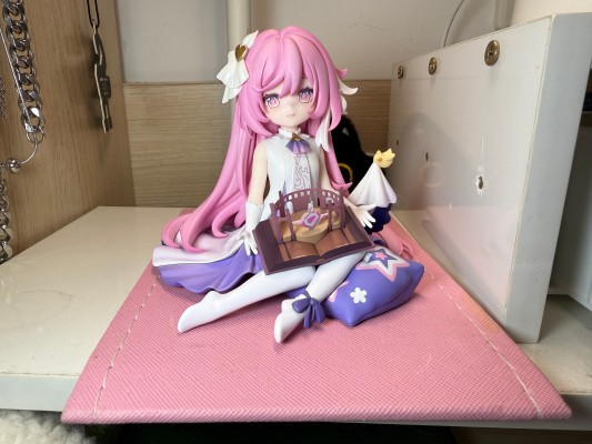 爱莉希雅 真我·人之律者手办 小不点律者