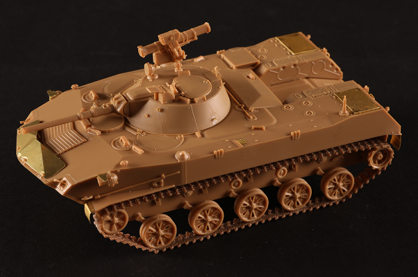 编号:80154 1/35 装甲车辆系列 BMD-1P伞兵战车