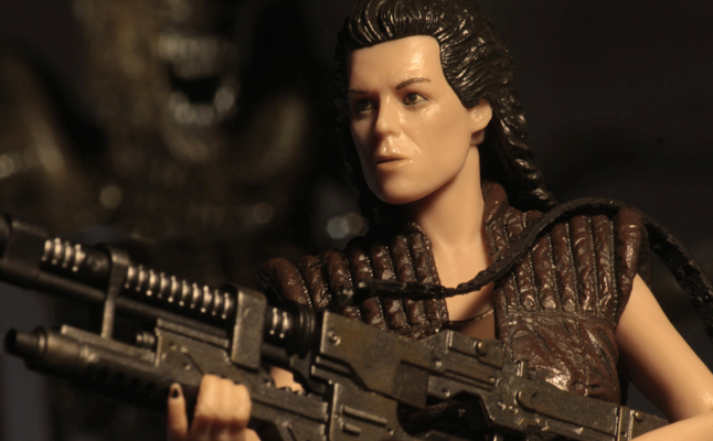 NECA 异形系列 - 7英寸可动人偶 - 第14弹 《异形4：复活》蕾普莉8号