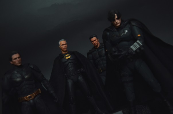 S.H.Figuarts  电影闪电侠 蝙蝠侠