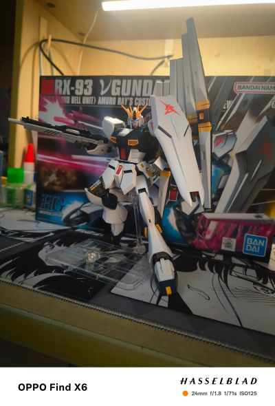 HGUC 1/144 机动战士高达 逆袭的夏亚  Nu高达