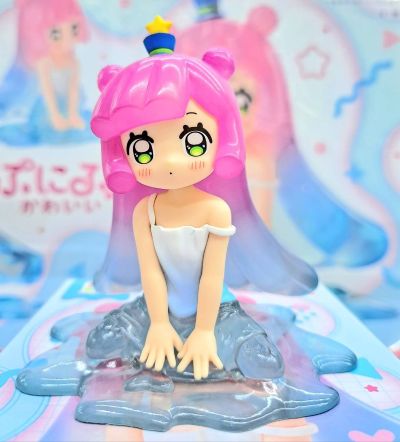 噗妮露是可爱史莱姆动画版 小坐系列奖品人偶 “噗妮露”