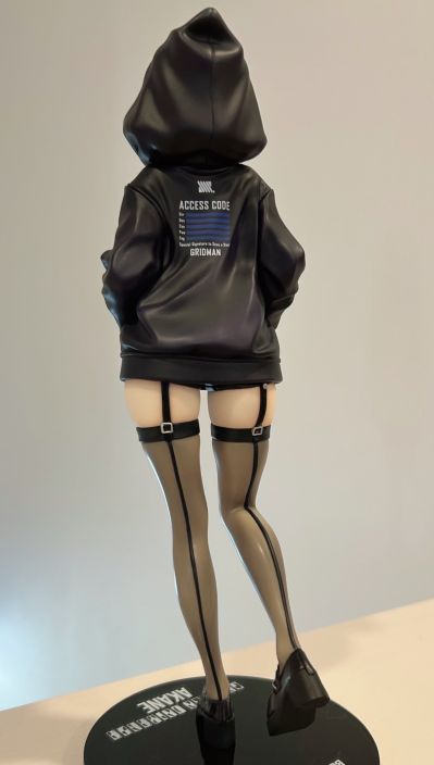 古立特宇宙 x ZOZOTOWN 黑衣系列 新条茜