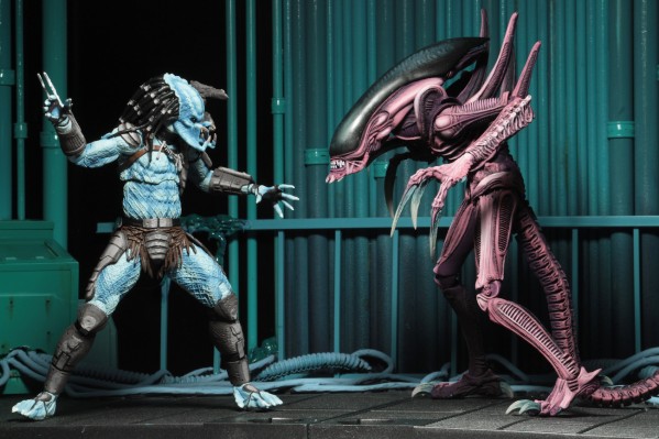 NECA-异形大战铁血战士街机版-剃刀爪异形