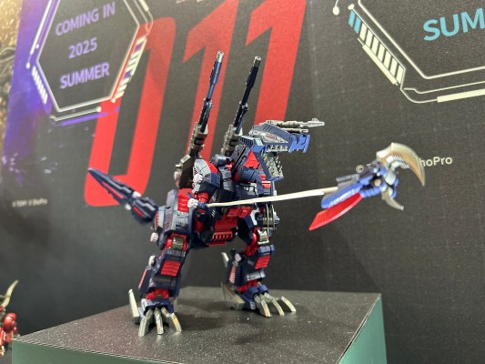 REALIZE MODEL    RMZ-011  咆哮虐杀龙  雷温专属样式 索斯机兽