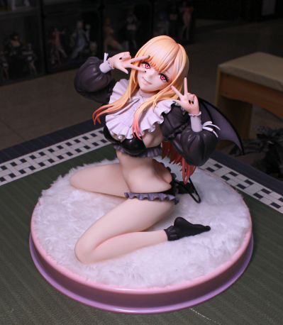 更衣人偶坠入爱河 喜多川海梦 利兹