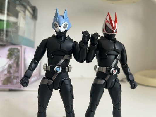 S.H.Figuarts 假面骑士霸牛 狂热僵尸形态