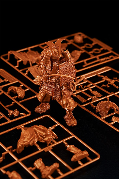 PLAMAX 镰仓时代的盔甲武士 黄金之装 金色版/白银之装 银色版/赤铜之装 铜色版