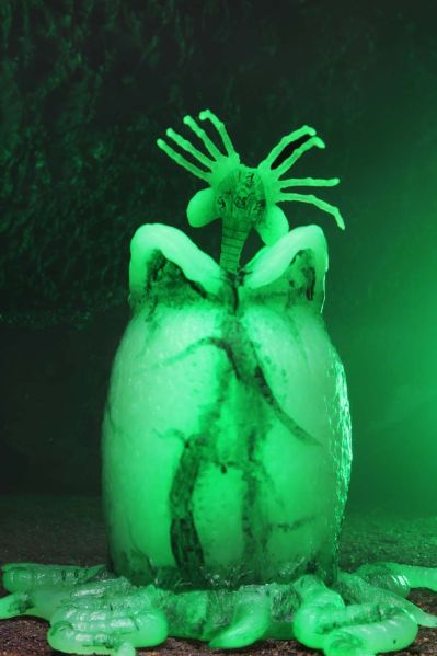 NECA 异形系列 - 夜光版 