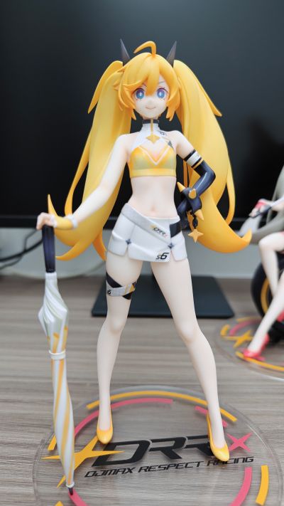 DJMAX RESPECT V 赛车女郎 EL 克莉儿