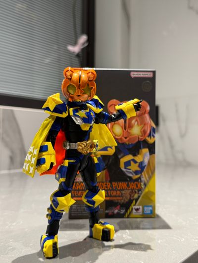 S.H.Figuarts 假面骑士南瓜杰克 火旺怪兽形态