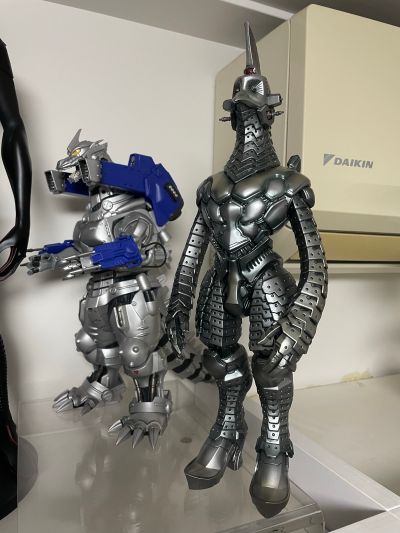 KRS x TAKEYA 乌英达姆