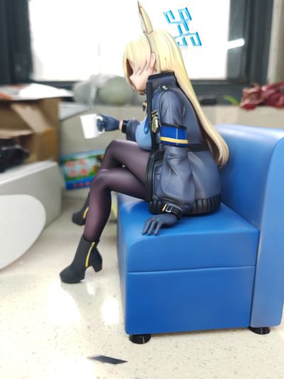 蔚蓝档案 尾刃康纳 休憩中