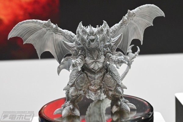 PLAfig. No.PF-03 戴斯特洛伊亚 完全体