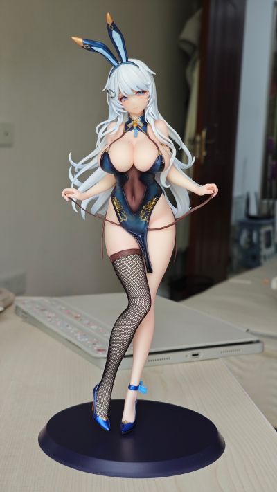 旗开得胜兔女郎 真网袜&追视眼&温感漆