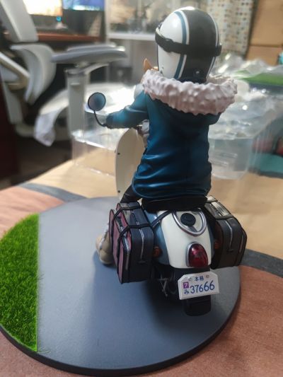 摇曳露营△ 志摩凛