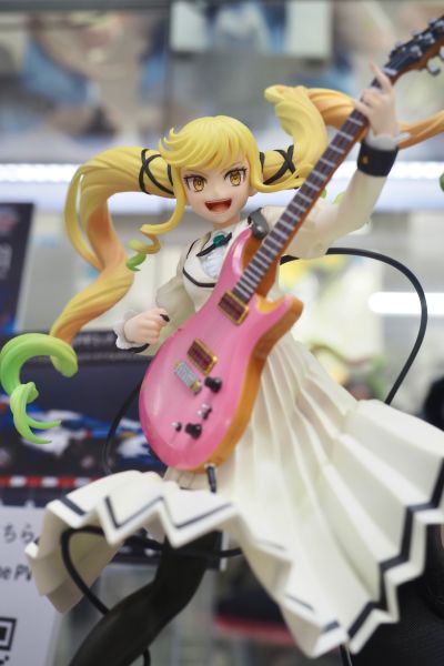 Lucrea 摇滚乃是淑女的爱好 铃之宫莉莉纱