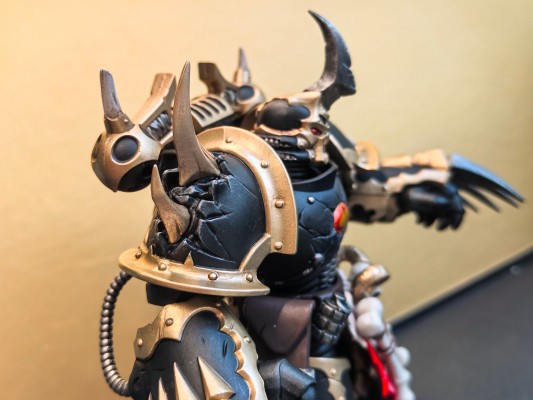 战锤40000 混沌星际战士 黑色军团 装备闪电爪的神选战士