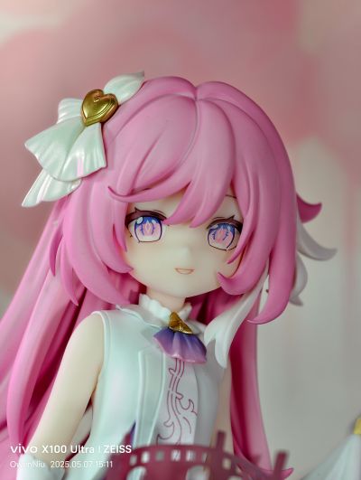 爱莉希雅 真我·人之律者手办 小不点律者