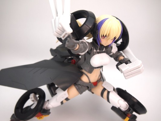 机甲少女 驱狼九式